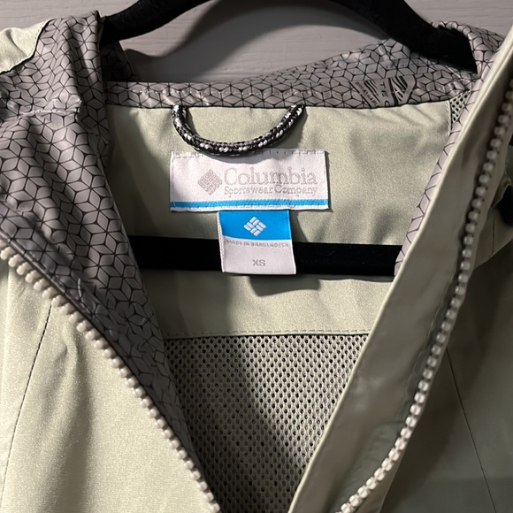 NWOT - Columbia Weekend Adventure Long Shell Jacket - Women's XS - Picture 5 of 7